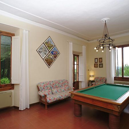 Lovely Holiday Home In Montefiridolfi With Hill View Extérieur photo