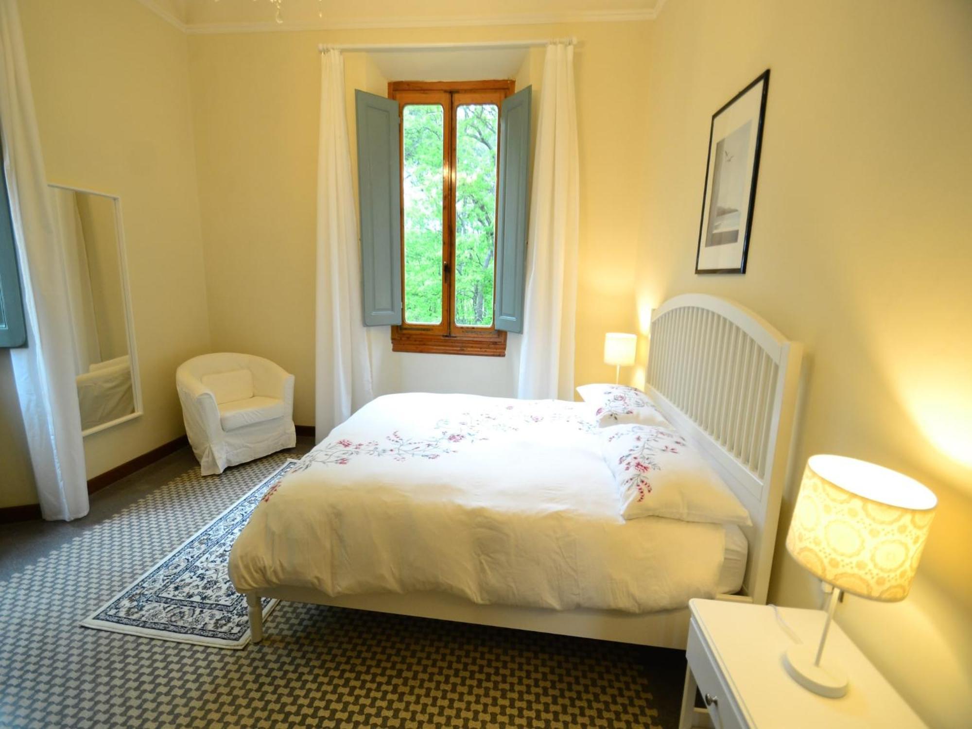 Lovely Holiday Home In Montefiridolfi With Hill View Extérieur photo