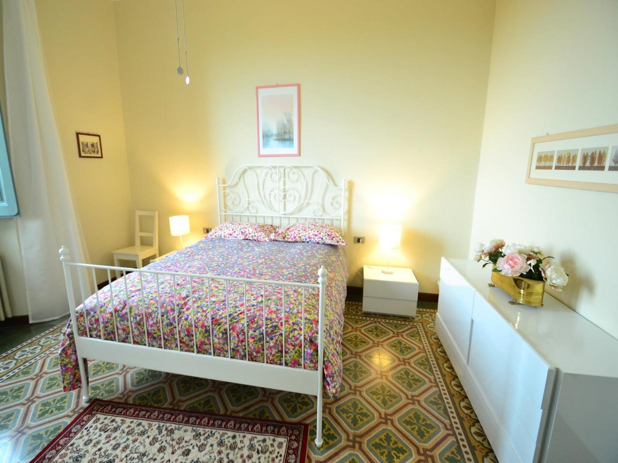Lovely Holiday Home In Montefiridolfi With Hill View Extérieur photo