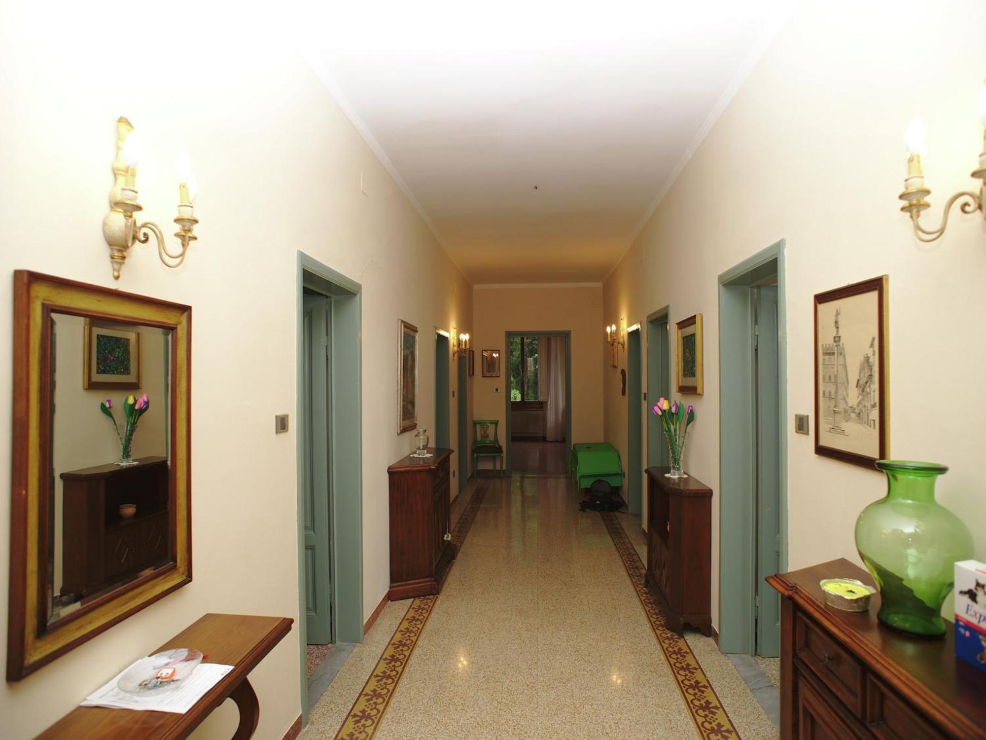 Lovely Holiday Home In Montefiridolfi With Hill View Extérieur photo