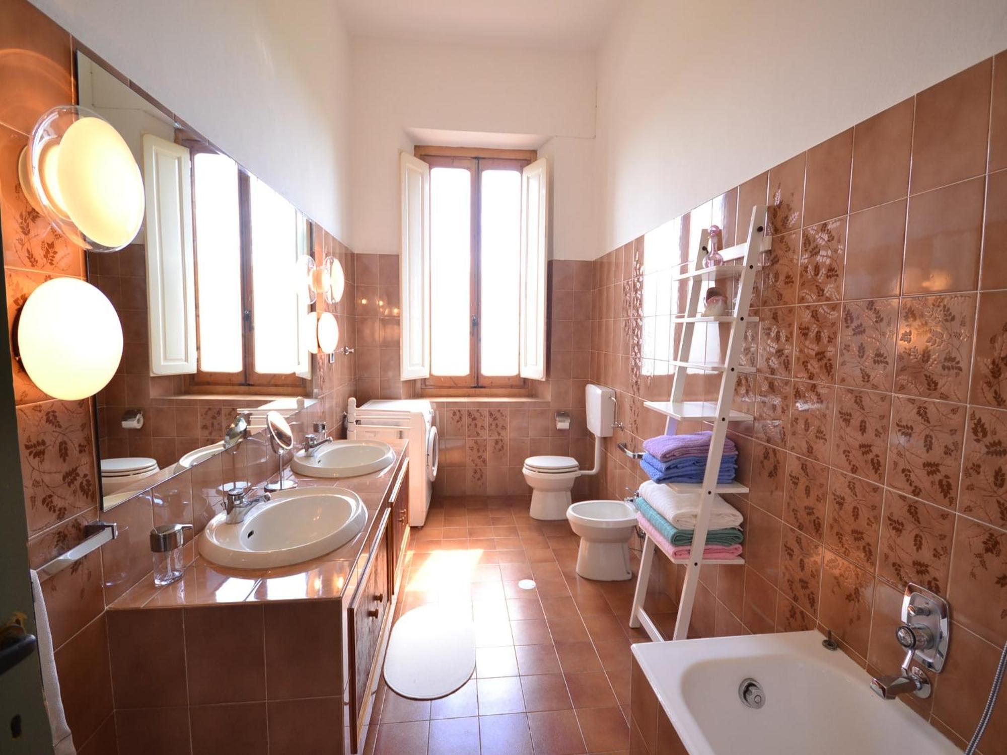 Lovely Holiday Home In Montefiridolfi With Hill View Extérieur photo
