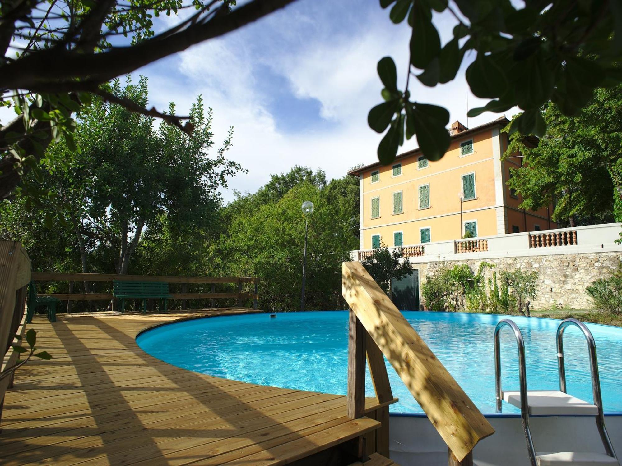Lovely Holiday Home In Montefiridolfi With Hill View Extérieur photo