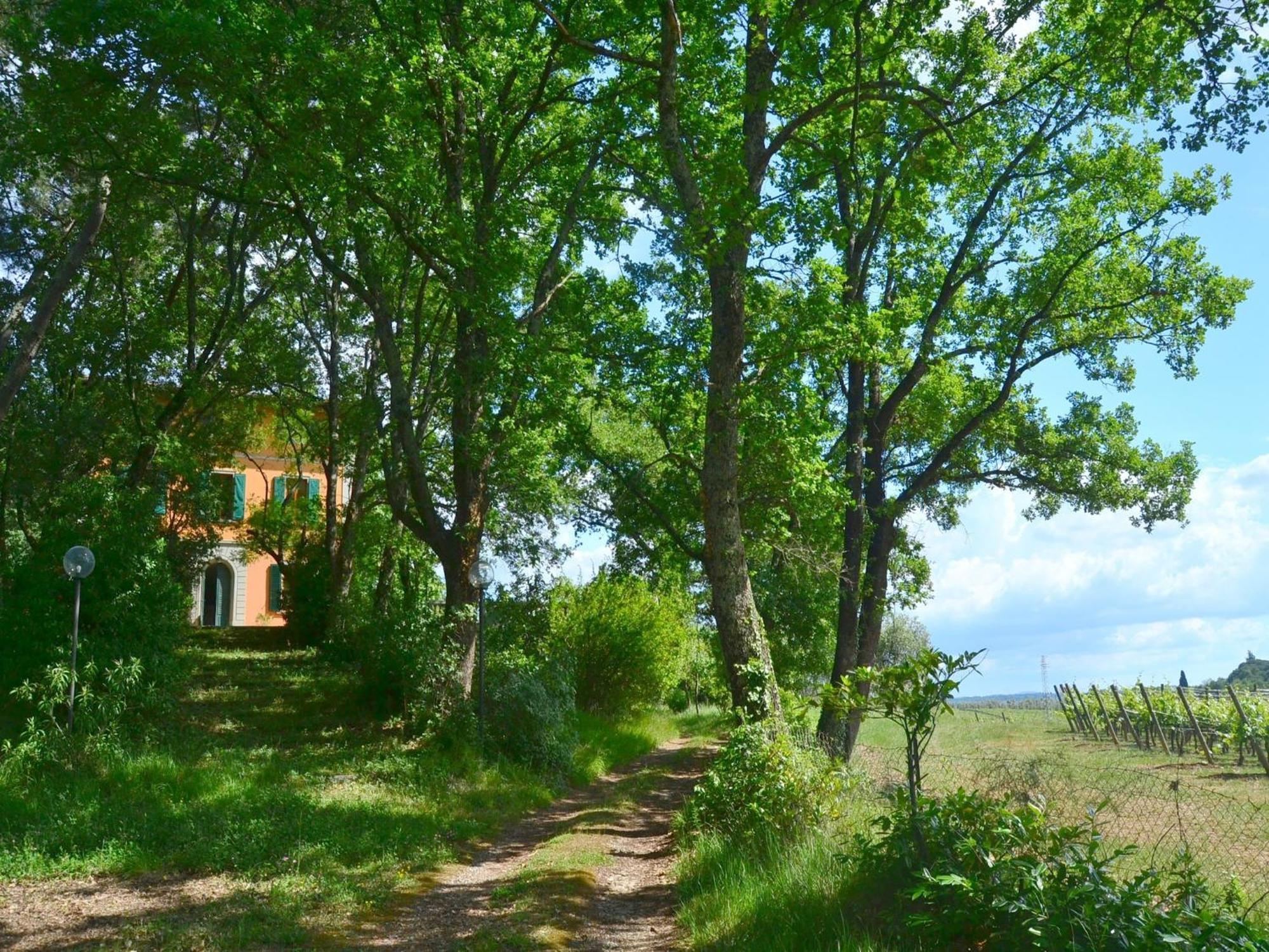 Lovely Holiday Home In Montefiridolfi With Hill View Extérieur photo